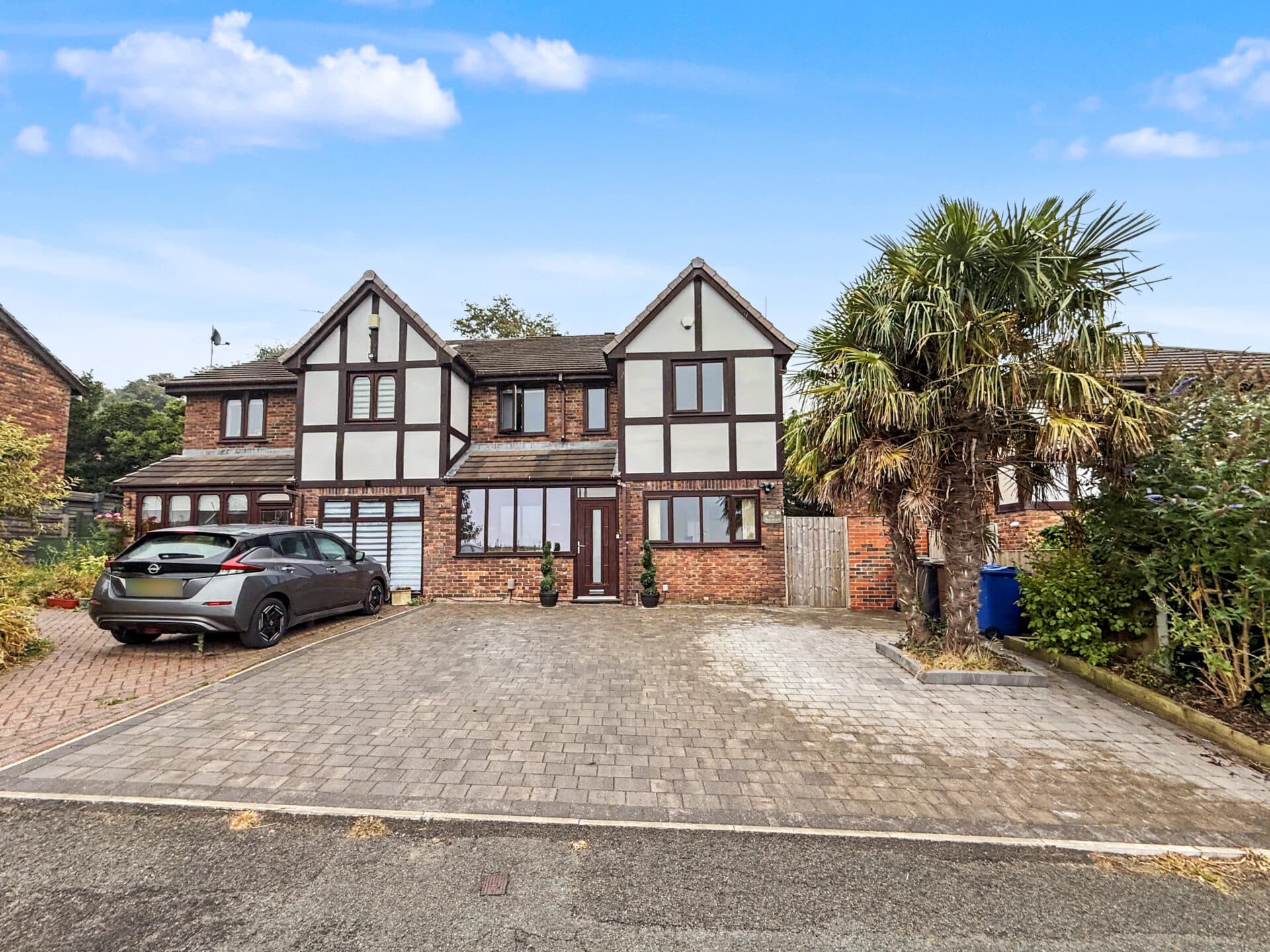 The Meadows, Whitefield, M45