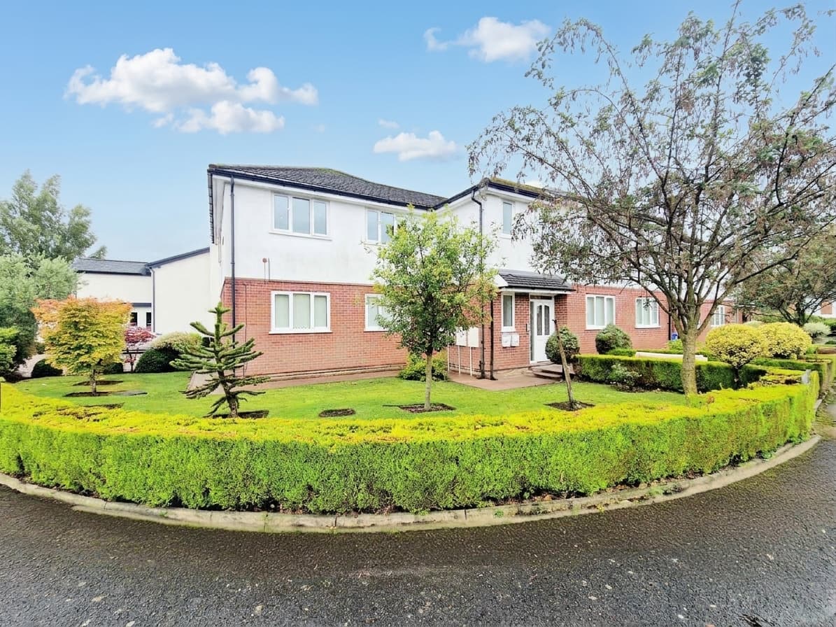 Sergeants Lane, Whitefield, M45