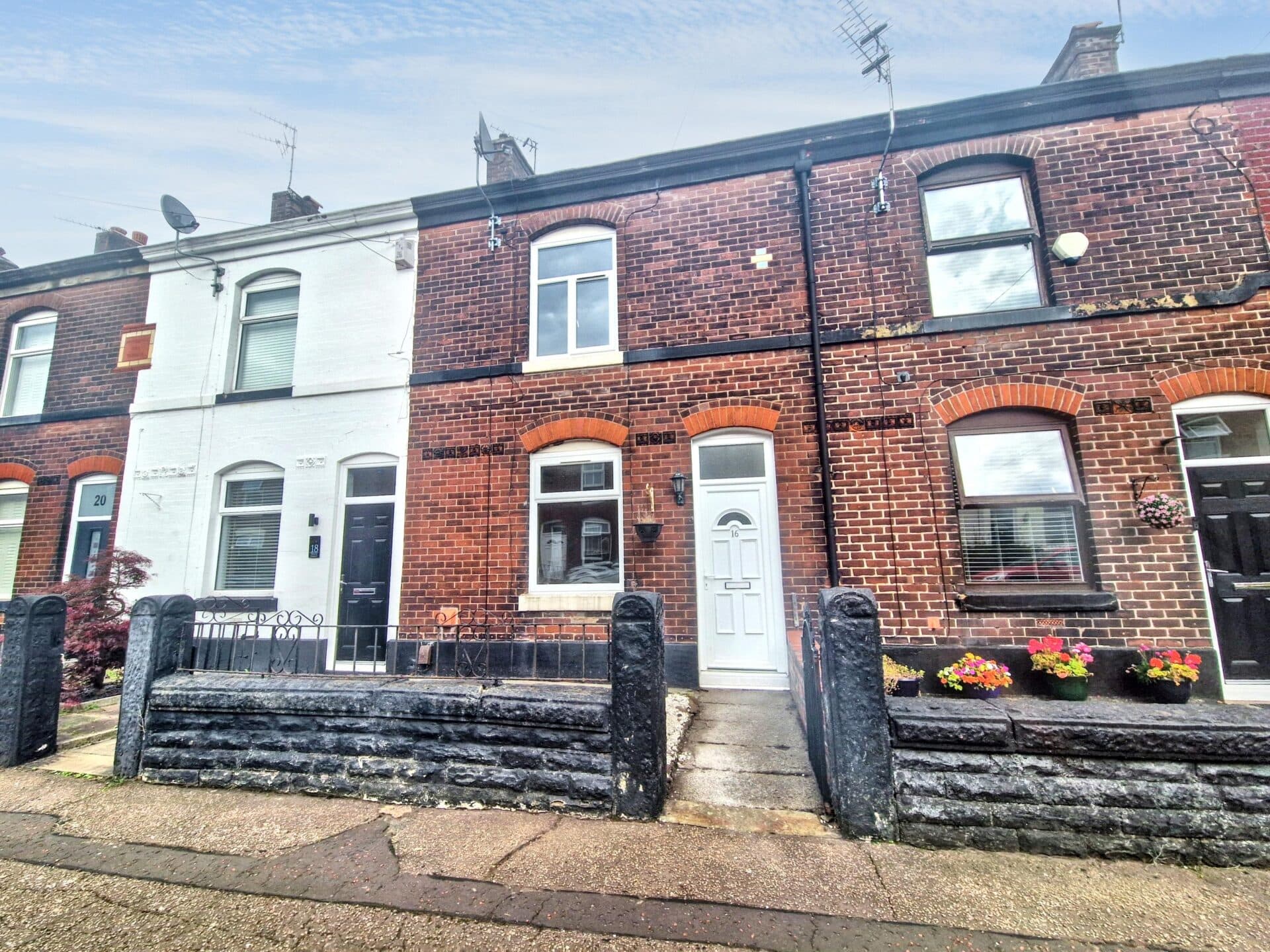 Ducie Street, Whitefield, M45