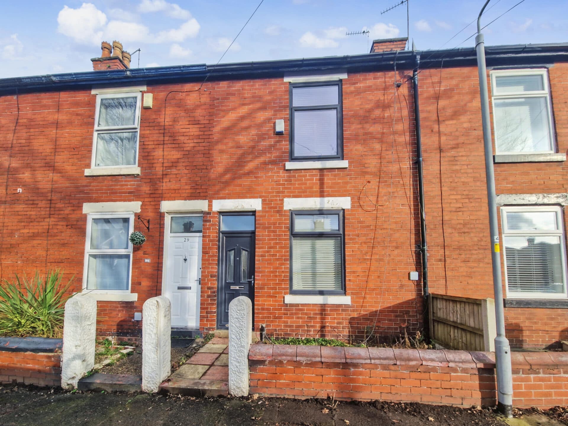 Merton Road, Prestwich, M25