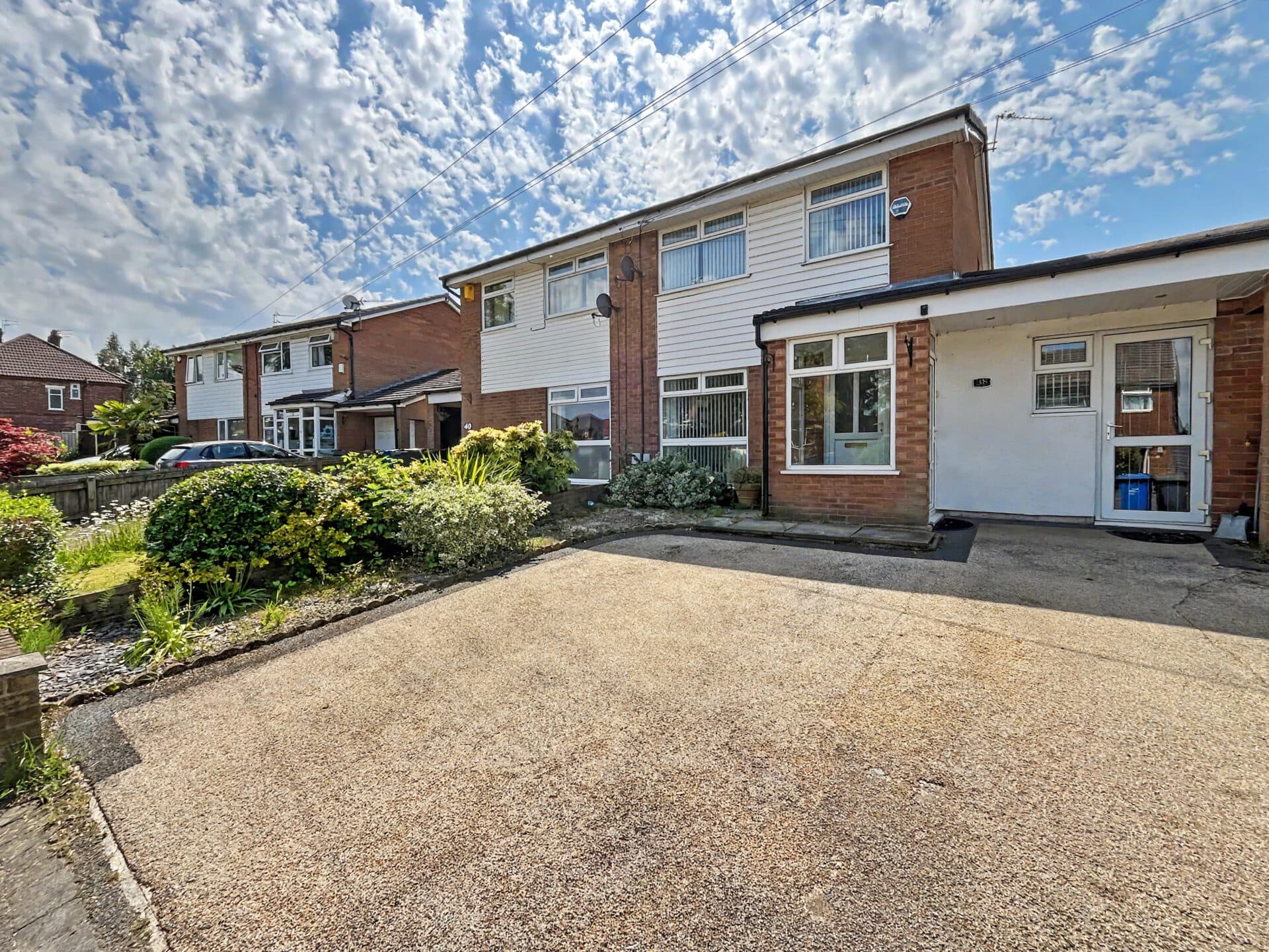 Sandgate Road, Whitefield, M45