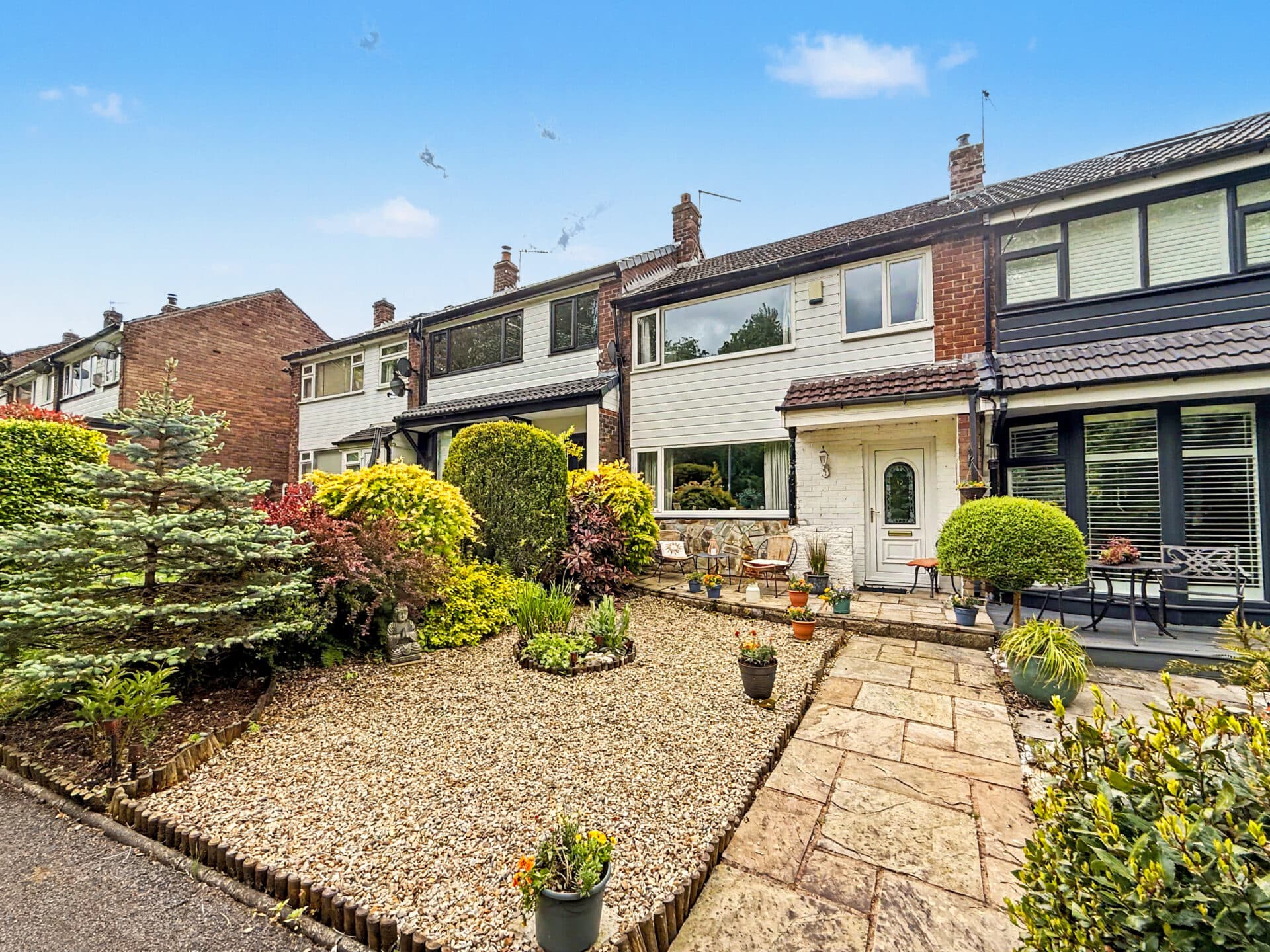 Simister Green, Prestwich, M25
