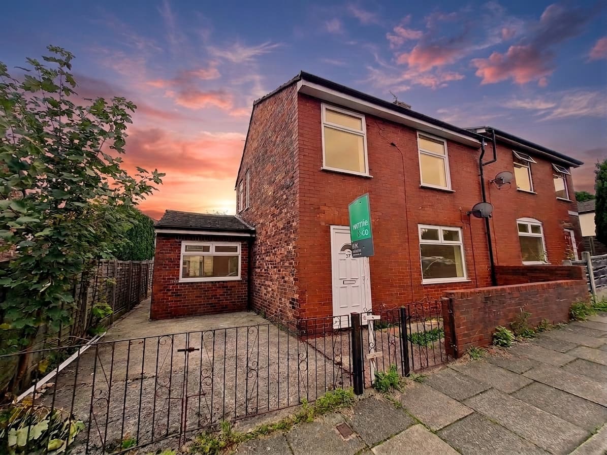 King Street, Radcliffe, M26