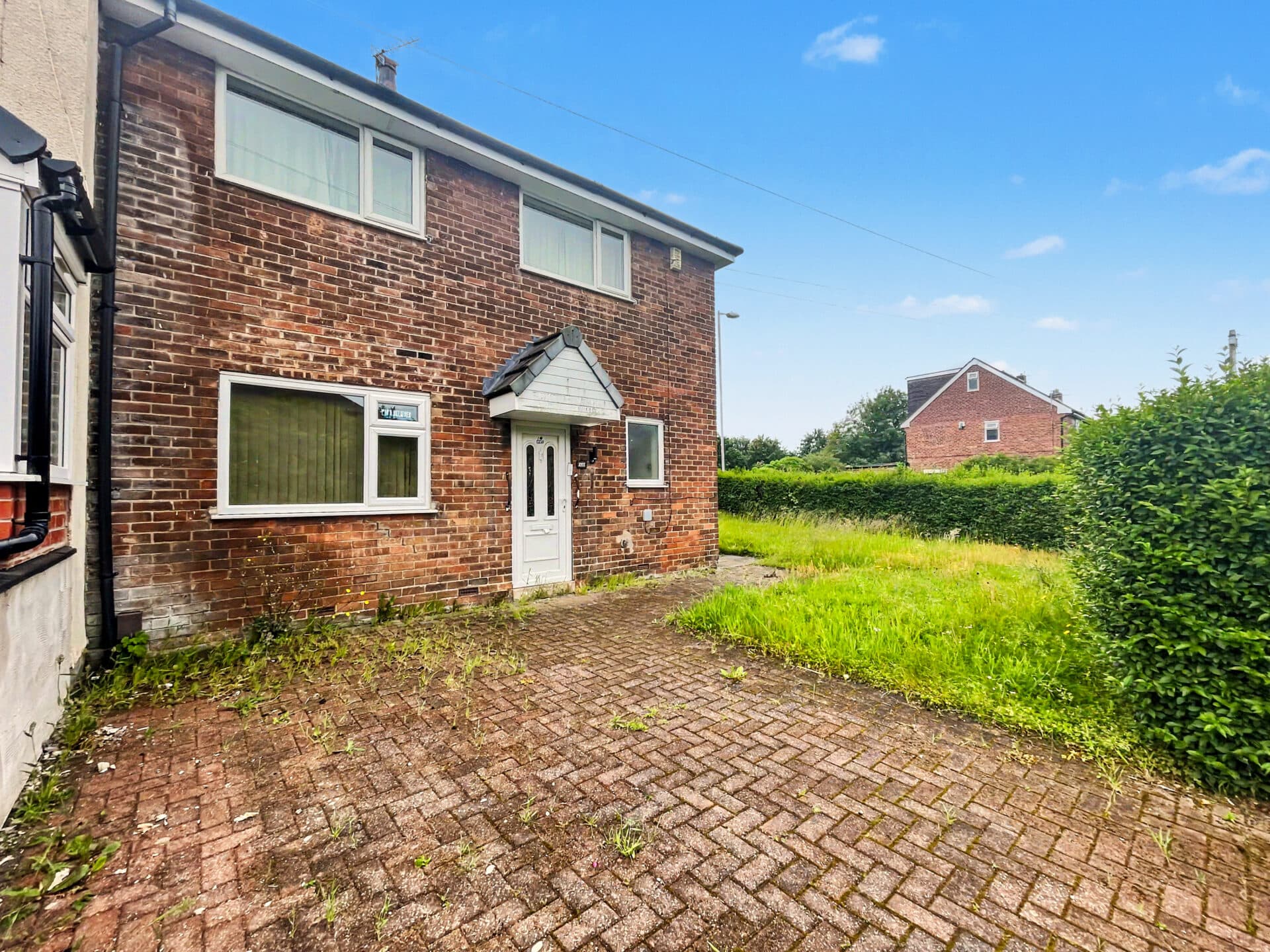 Carr Avenue, Prestwich, M25