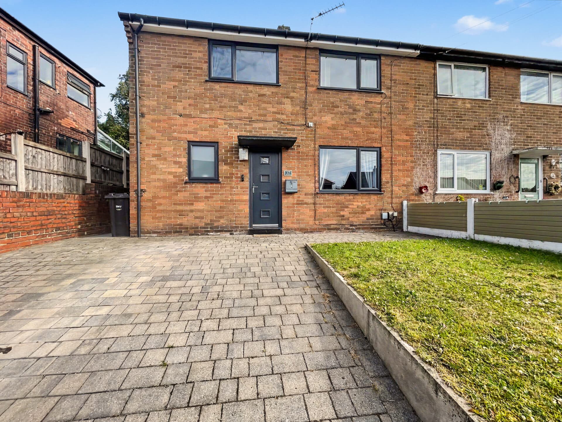 Woodward Road, Prestwich, M25