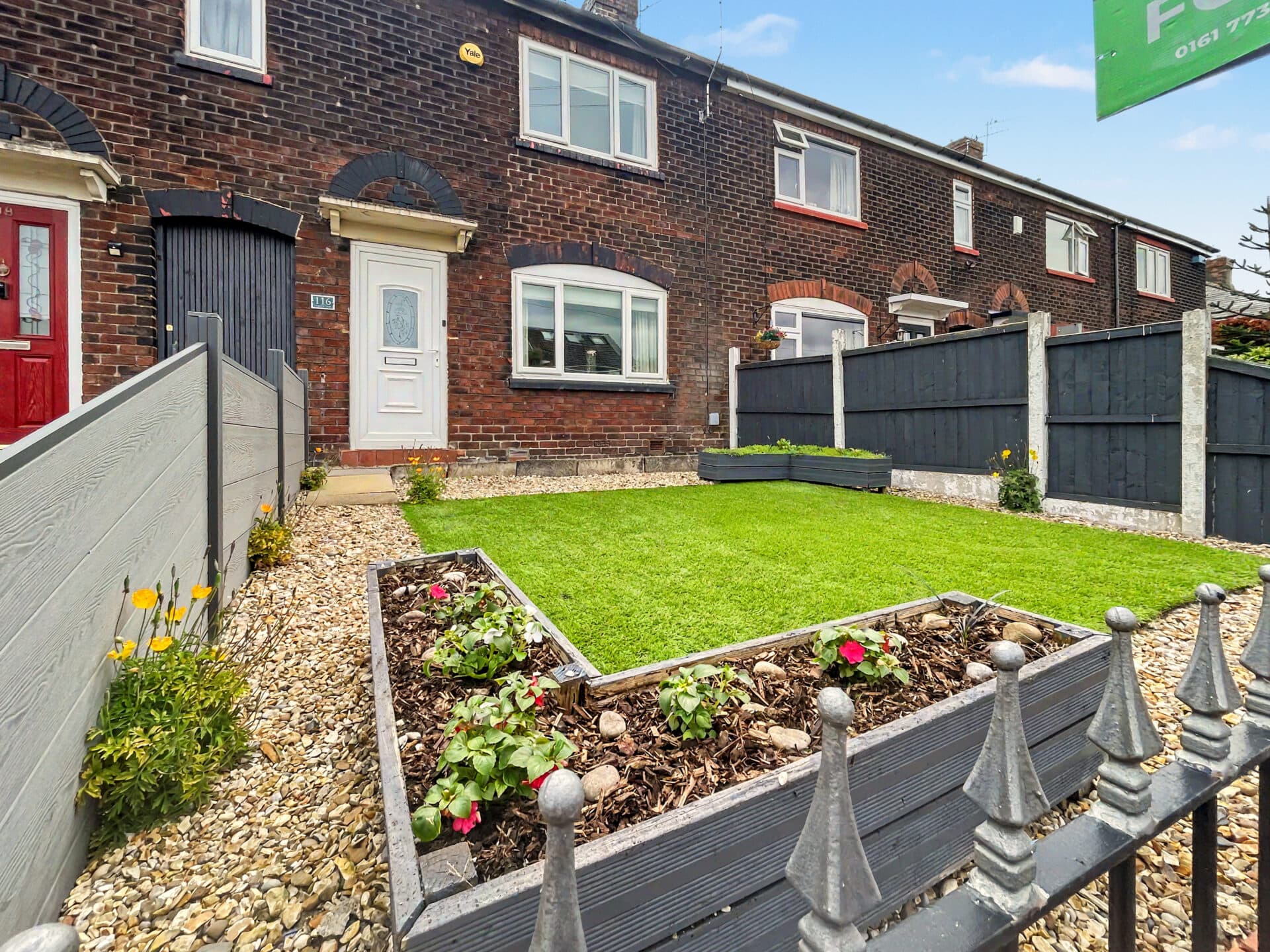 Cuckoo Lane, Prestwich, M25