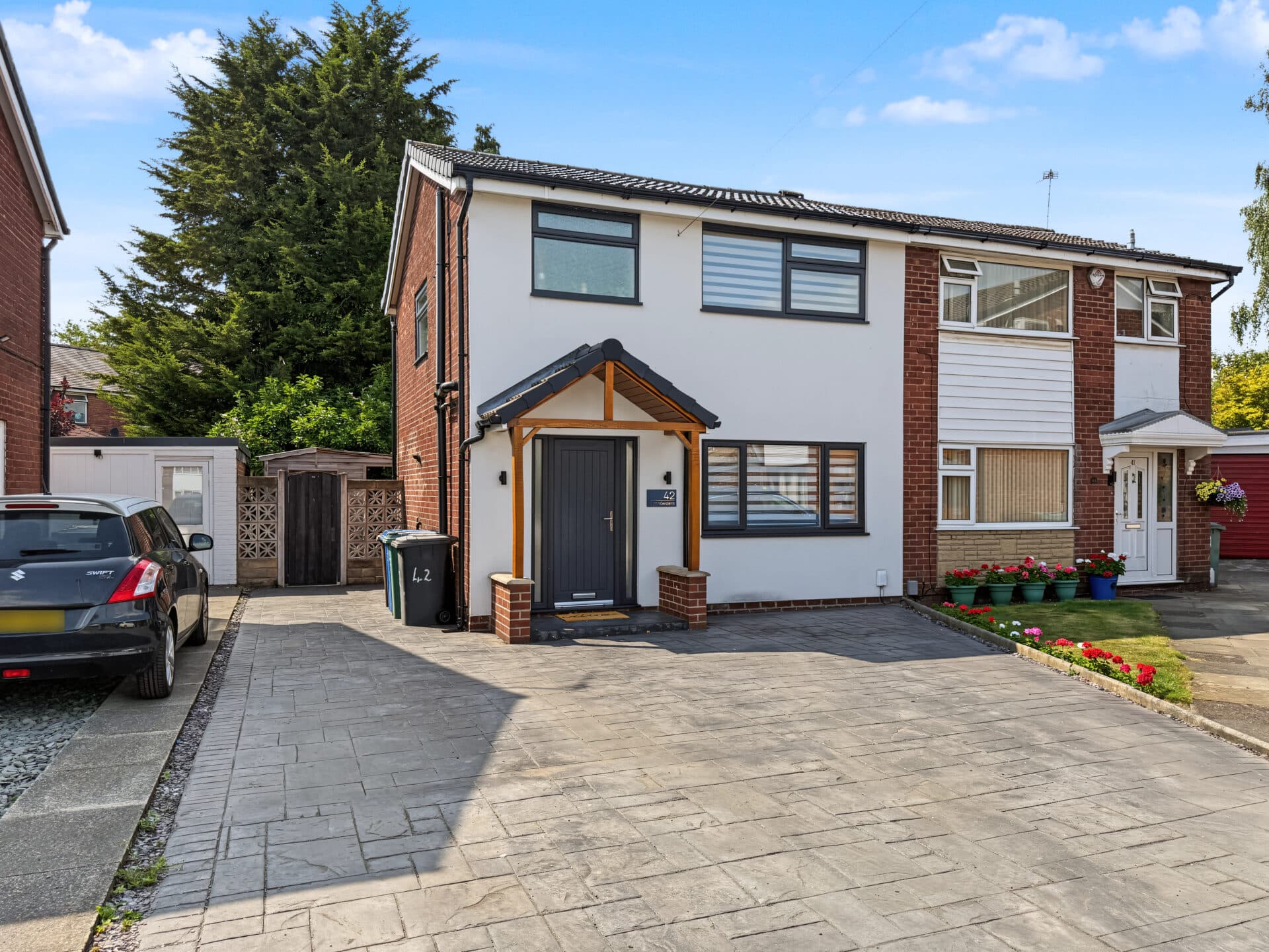Wilton Gardens, Radcliffe, M26