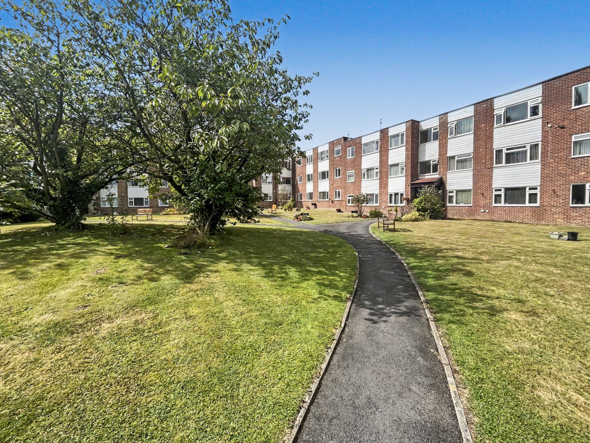 Pole Lane, Bury, BL9