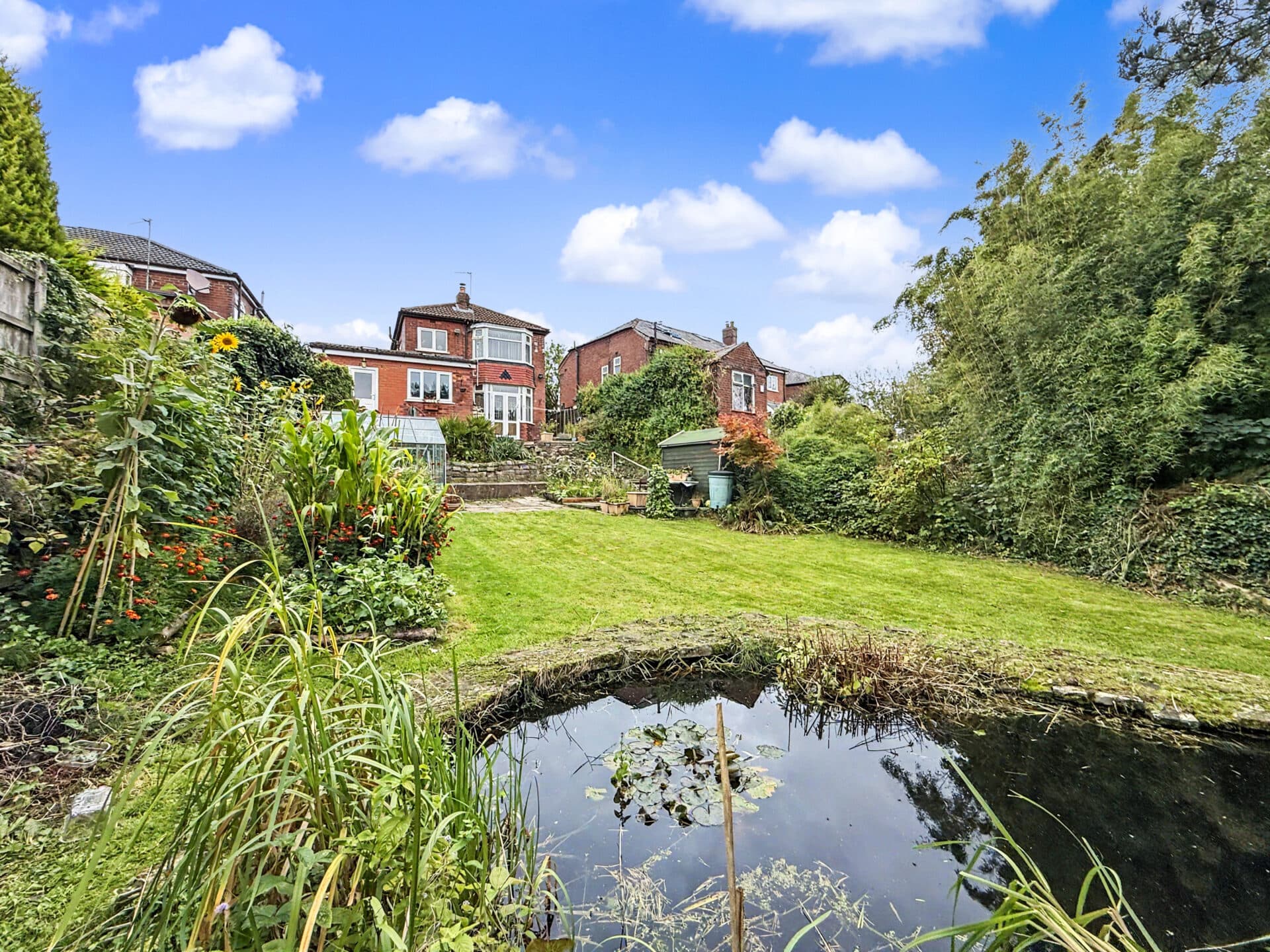 Agecroft Road West, Prestwich, M25