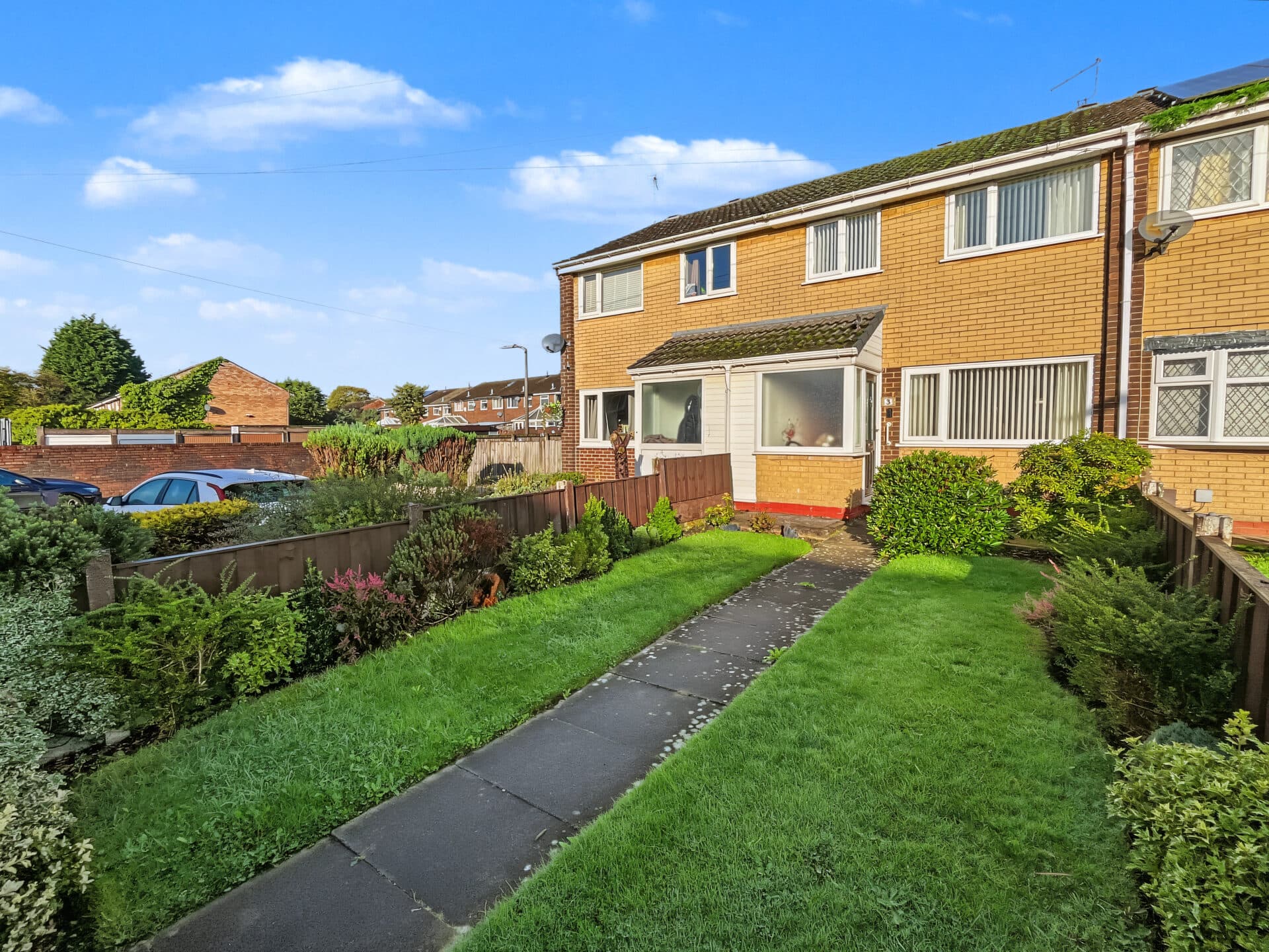 Marston Close, Whitefield, M45
